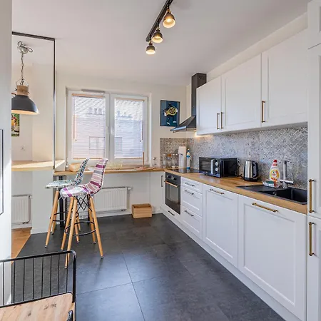 Apartment Rentplanet - Wyszynskiego 43 Wroclaw